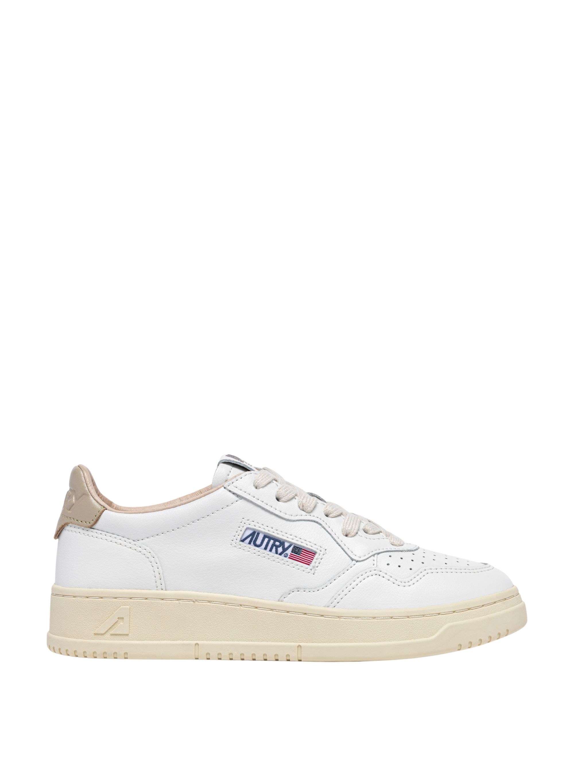 Autry Low-top Smooth Leather Sneakers With Contrasting Heel Tab In White