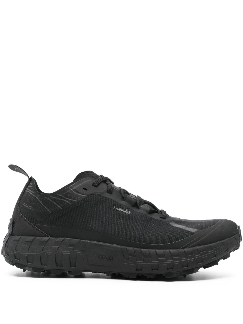 Norda Streamlined Black Sneakers With Rugged Sole In Black