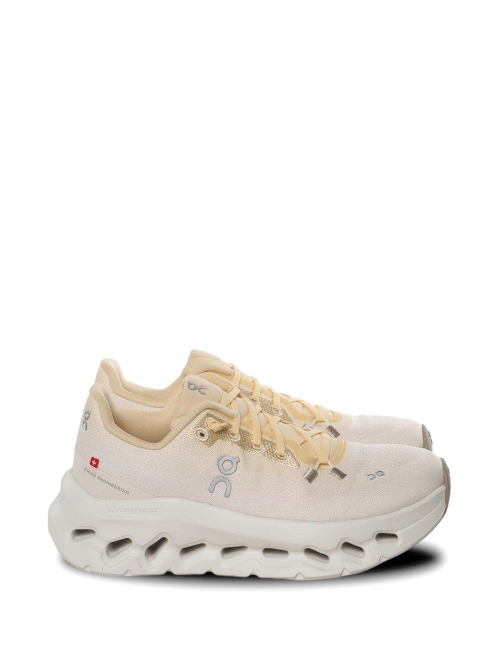 ON Cloudtilt Sneakers