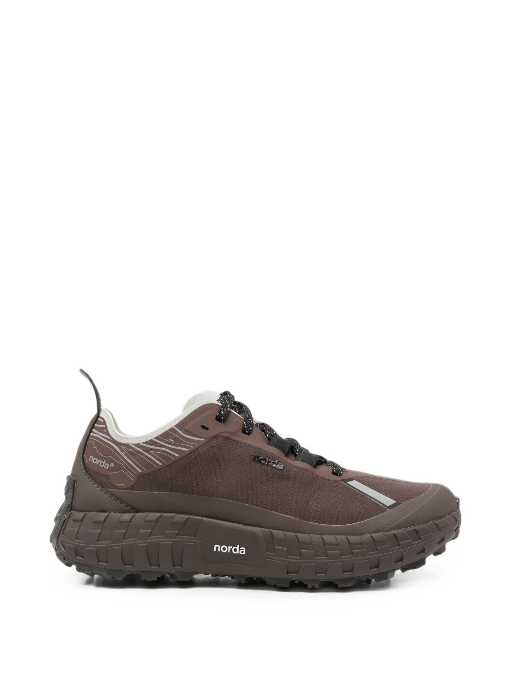 001 Sneakers