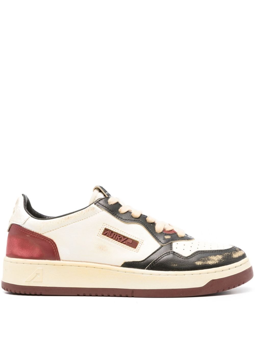 Super Vintage Low Leather Sneakers - AUTRY - Modalova